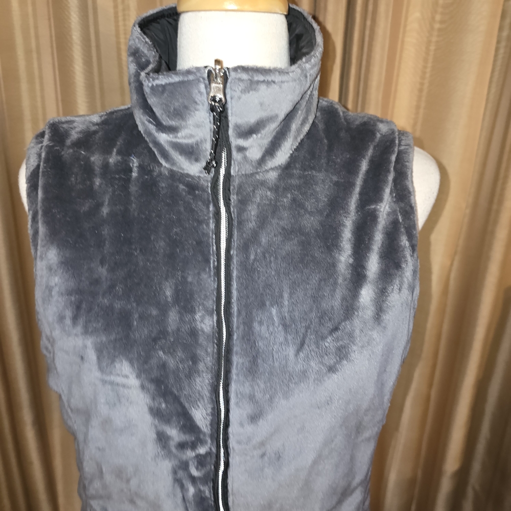 Free Country Black / Grey Faux Fur Reversable Puffer Vest Size Medium - Picture 7 of 9